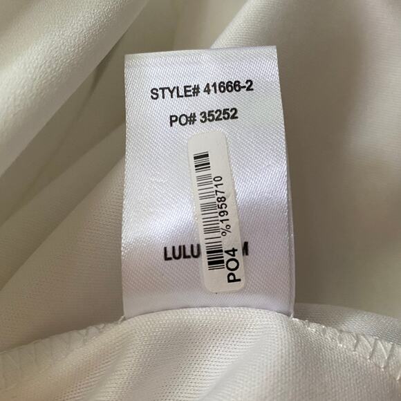 Lulu's Short Dress Large Slit Sleeves V-Neck Lined Creamy White Minimalist - Picture 12 of 13